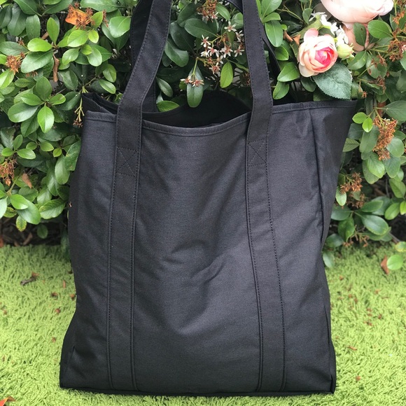 NWT Nike Gym Tote Bag JUSt Do It Black Women’s - Picture 5 of 7